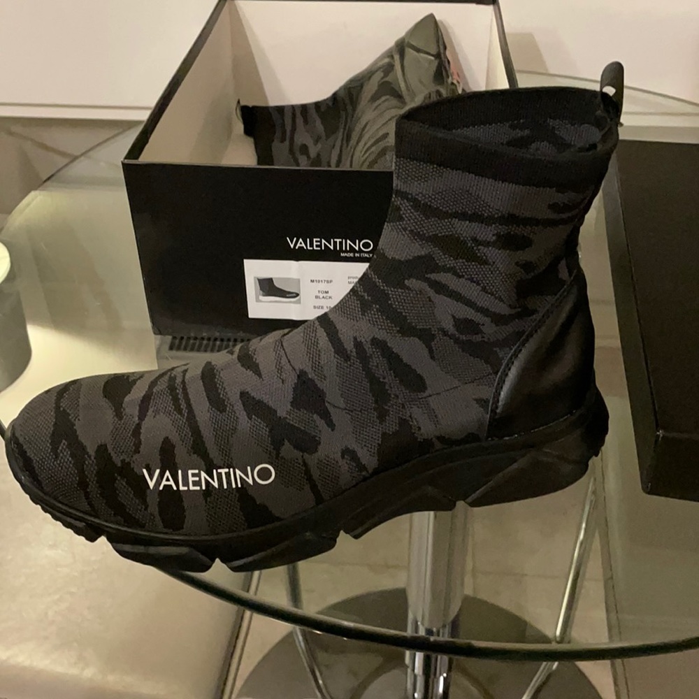 SOLD- Valentino shoes size 43